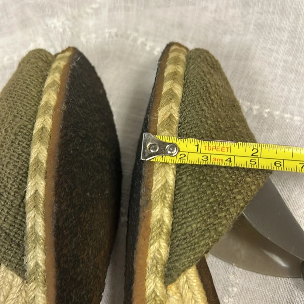 UGG almost new leather espadrille wedge sandals